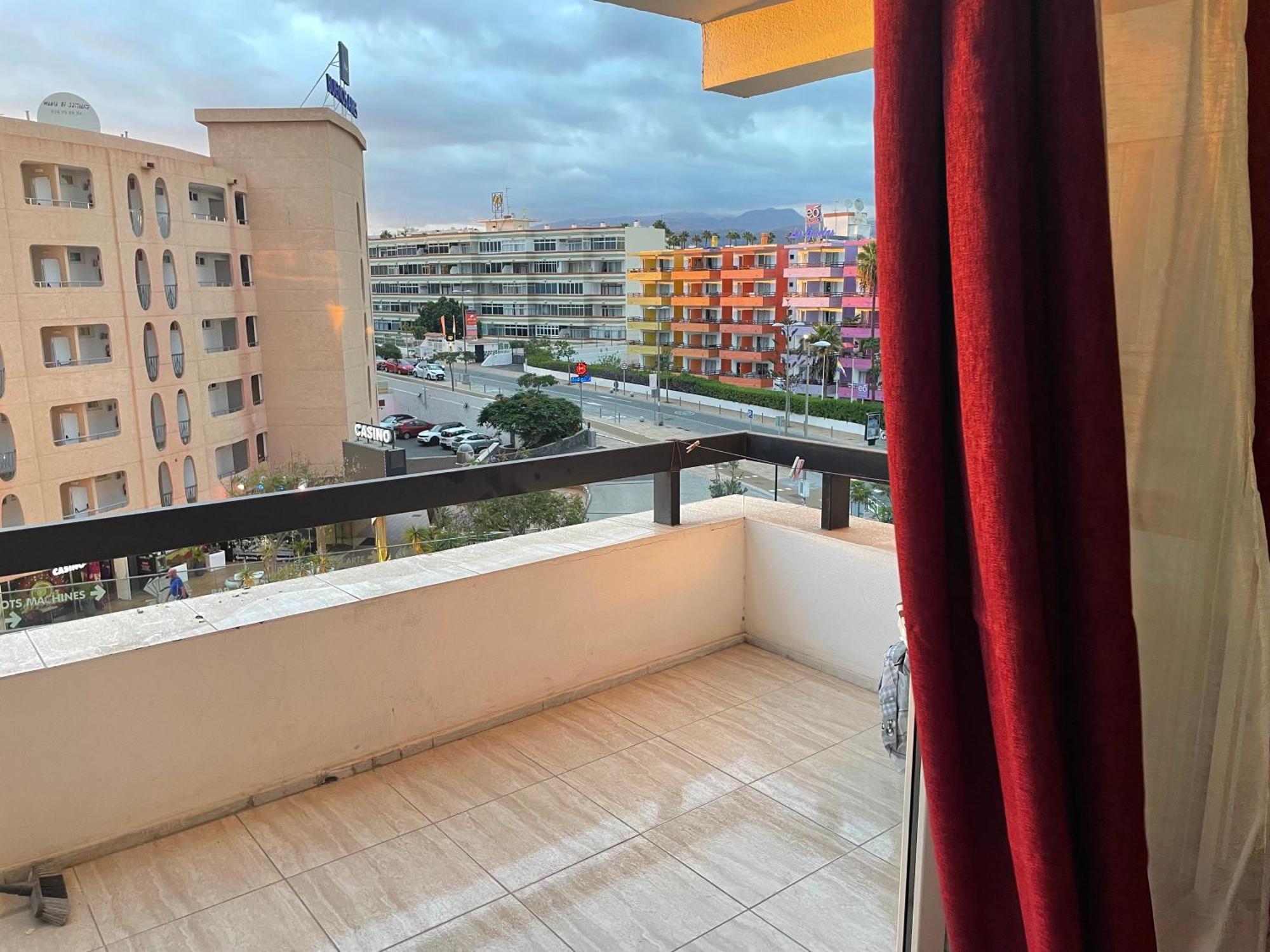 Apartment 4Th Floor Yumbo Centrum بلايا ديل إنغلز المظهر الخارجي الصورة